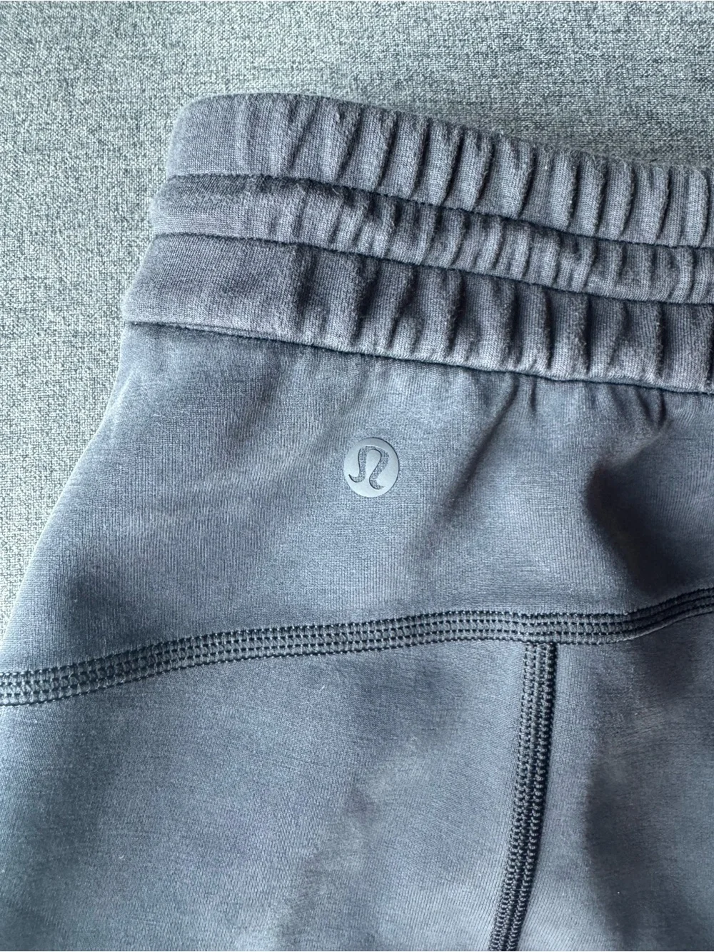 lululemon athletica size 4”